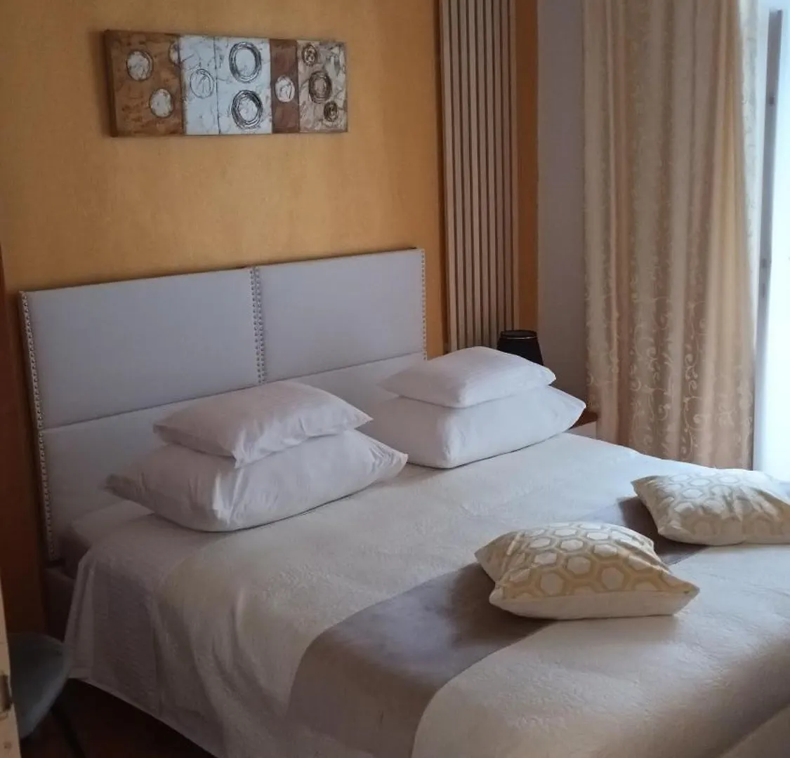 Guesthouse Vrlic Сплит Гостевой дом