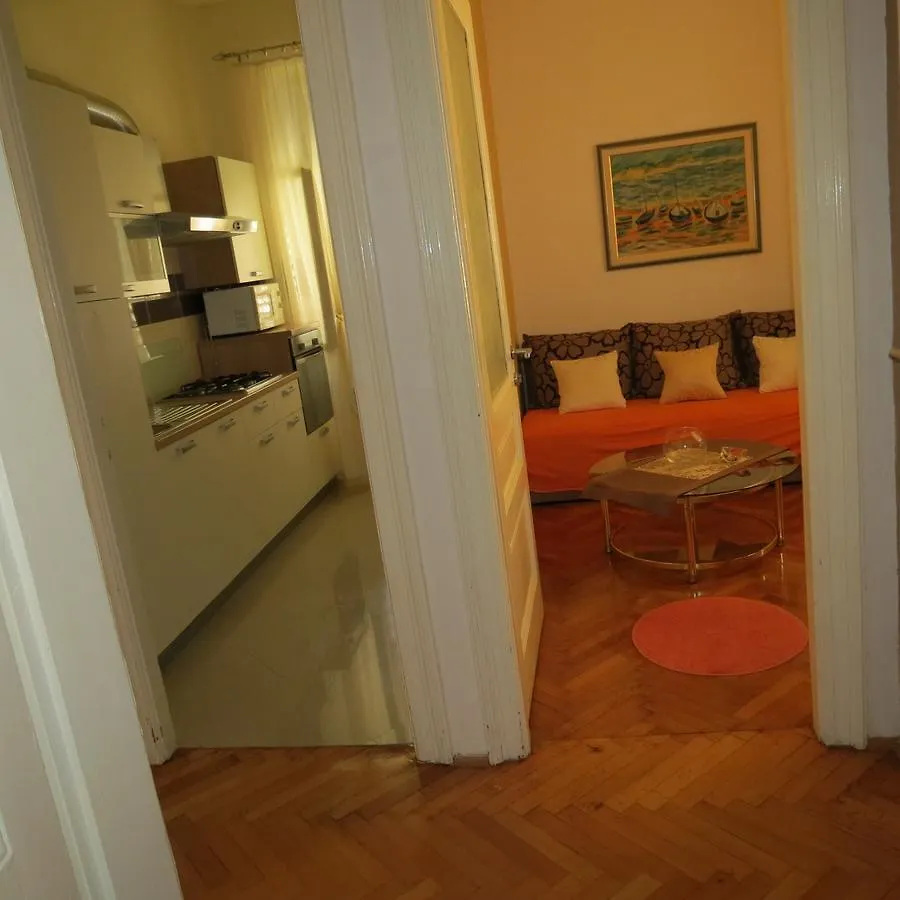 Guesthouse Vrlic Сплит 3*,