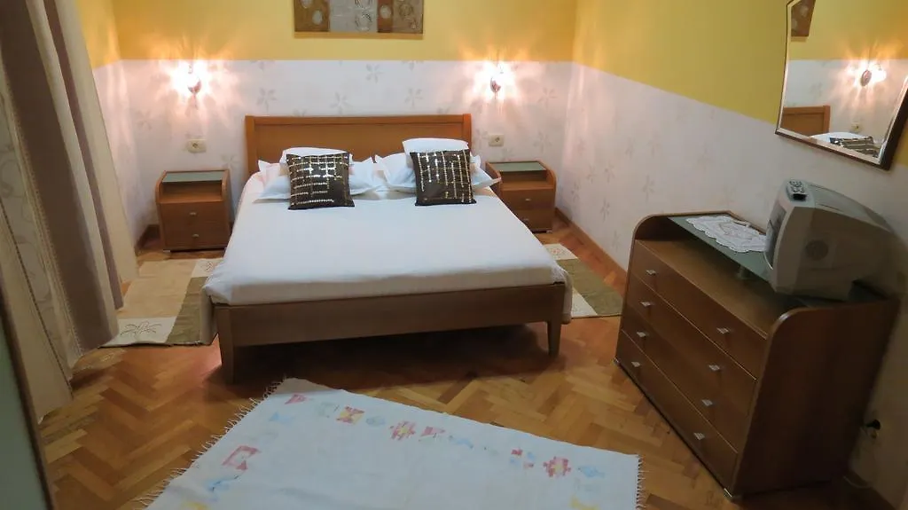 Guesthouse Vrlic Split 3*,