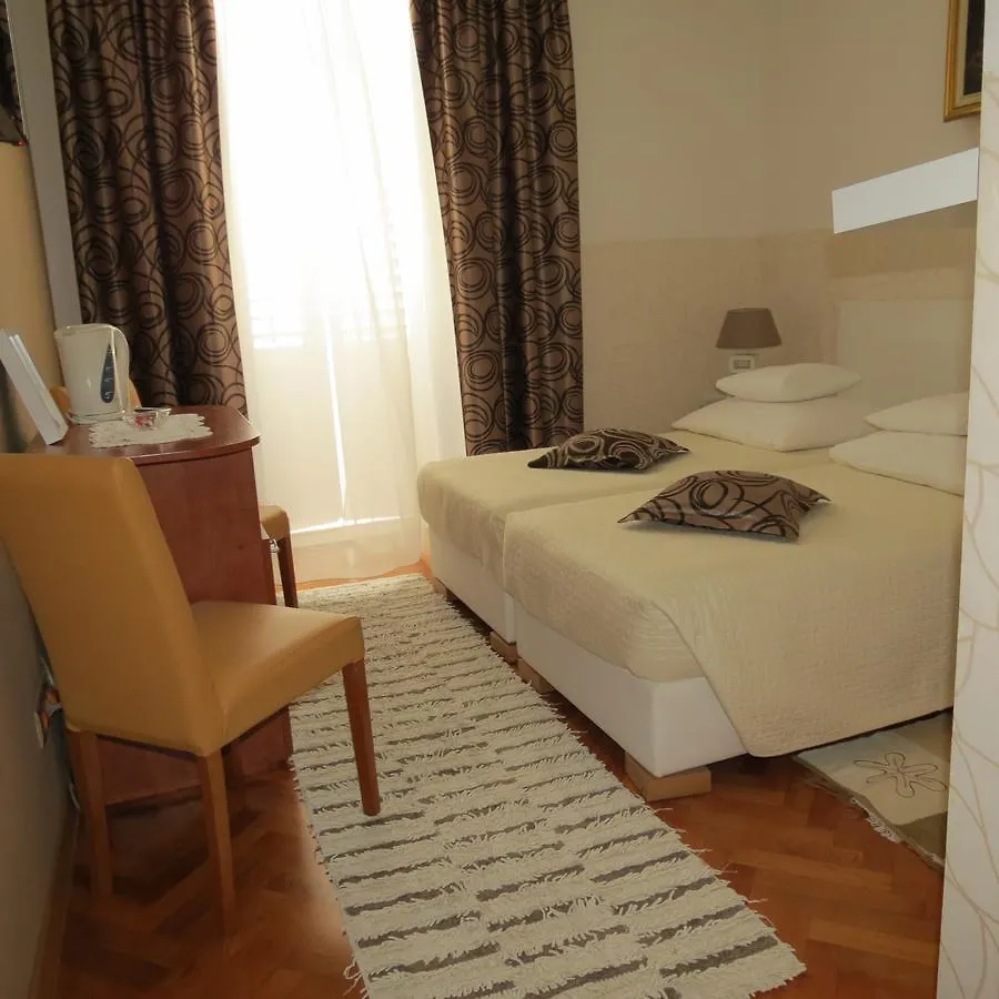 Guesthouse Vrlic Split 3*,  Kroatien